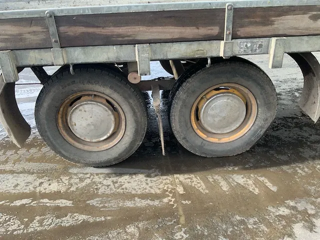 Op het veld aanhangwagen - afbeelding 9 van  13