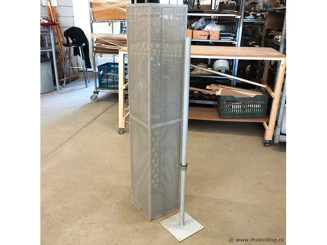 Op lagers draaiende metalen winkel display - afbeelding 4 van  5
