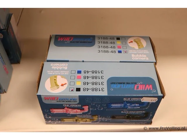 Opbergboxen met deksel en div. speelgoed - afbeelding 2 van  3