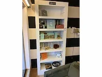 Opbergkast met woondecoraties - afbeelding 2 van  6