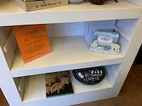 Opbergkast met woondecoraties - afbeelding 6 van  6