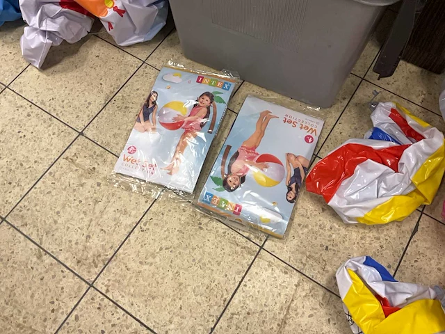 Opblaasbare attributen - afbeelding 8 van  12
