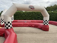 Opblaasbare racebaan met bumpercars + aanhangwagen - afbeelding 16 van  54