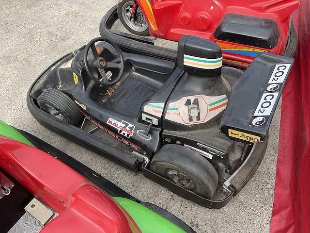 Opblaasbare racebaan met bumpercars + aanhangwagen - afbeelding 35 van  54