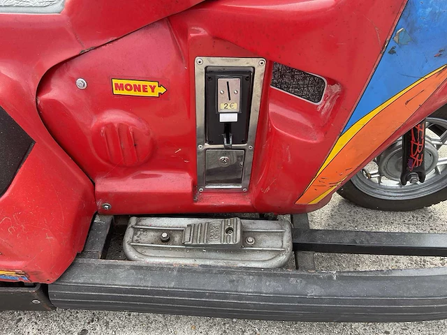 Opblaasbare racebaan met bumpercars + aanhangwagen - afbeelding 41 van  54