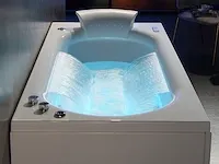 Opbouw massagebad - waterval - afbeelding 12 van  13
