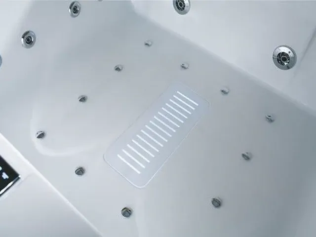 Opbouw (of inbouw massagebad) - afbeelding 7 van  9