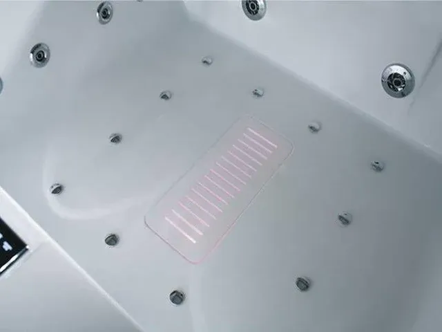 Opbouw (of inbouw massagebad) - afbeelding 4 van  10