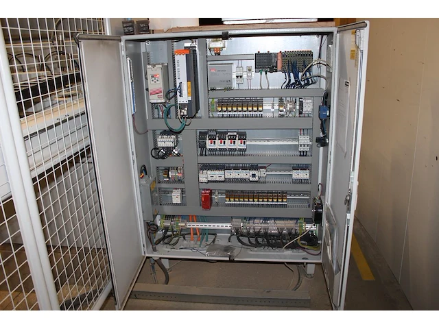 Opdeelzaag mayer ps 9z. bouwjaar 2007. machinenummer 0-131-00-5958 maximale werkbreedte 420 cm. voorzien va... - afbeelding 4 van  10