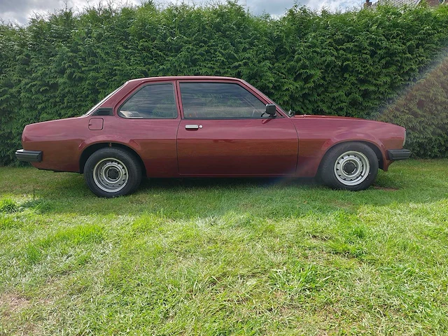 Opel - 1982 - ascona - b - 19n - personenauto - oldtimer - afbeelding 4 van  26