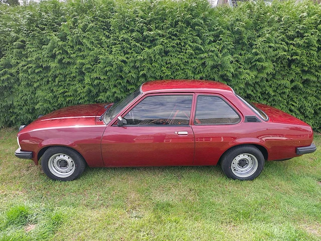 Opel - 1982 - ascona - b - 19n - personenauto - oldtimer - afbeelding 20 van  26