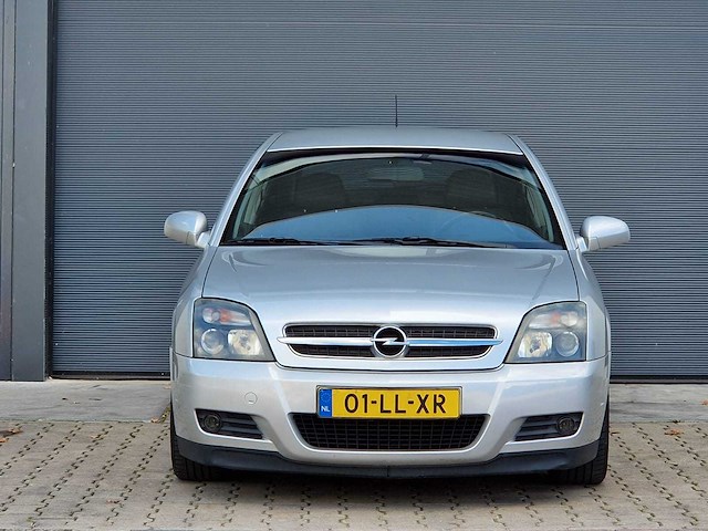 Opel - 2003 - vectra gts - 1.8-16v elegance - 01-ll-xr - afbeelding 12 van  25
