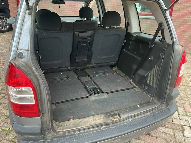 Opel - 2003 - zafira - 1.8-16v elegance - personenauto - afbeelding 3 van  11