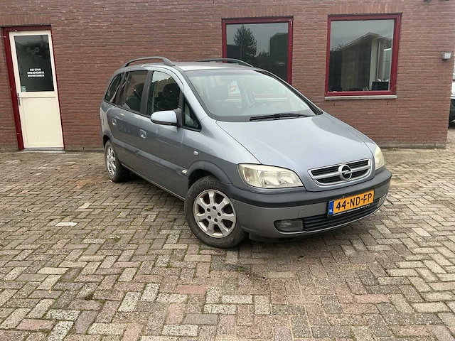 Opel - 2003 - zafira - 1.8-16v elegance - personenauto - afbeelding 4 van  11