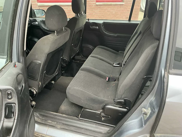 Opel - 2003 - zafira - 1.8-16v elegance - personenauto - afbeelding 10 van  11