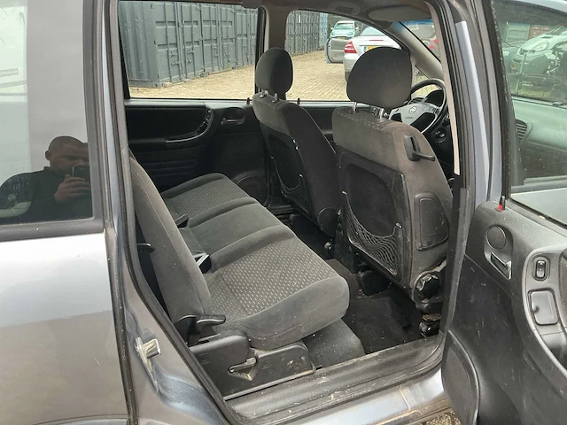 Opel - 2003 - zafira - 1.8-16v elegance - personenauto - afbeelding 11 van  11