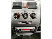 Opel - 2004 - agila - 1.2-16v maxx - 54-pp-nv - afbeelding 2 van  15