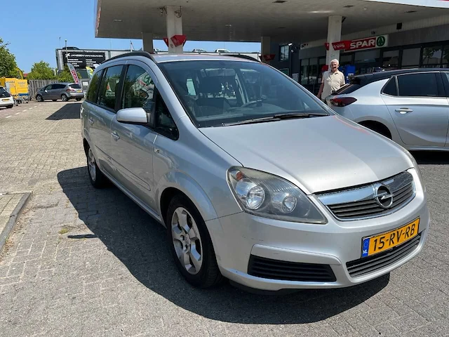 Opel - 2005 - zafira - 1.8 enjoy - 15-rv-rb - afbeelding 2 van  9