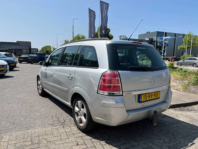 Opel - 2005 - zafira - 1.8 enjoy - 15-rv-rb - afbeelding 4 van  9