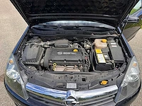 Opel - 2006 - astra gtc - 1.6 edition - 21-th-bl - afbeelding 10 van  18