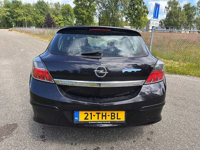 Opel - 2006 - astra gtc - 1.6 edition - 21-th-bl - afbeelding 15 van  18