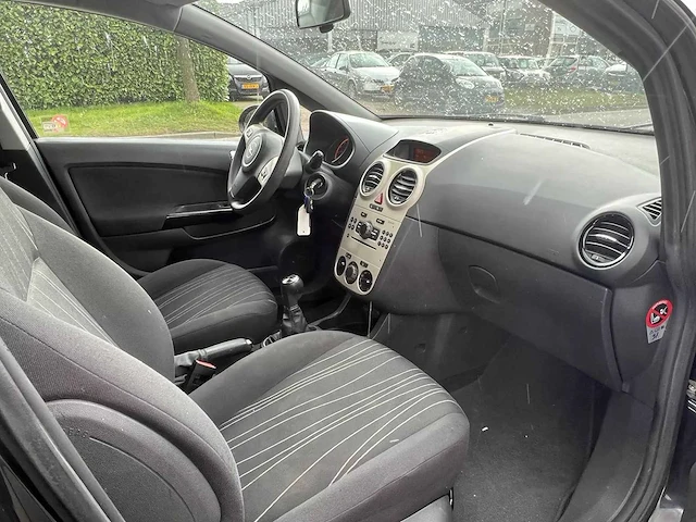 Opel - 2008 - corsa - 1.4-16v enjoy - 37-gfs-2 - afbeelding 6 van  16