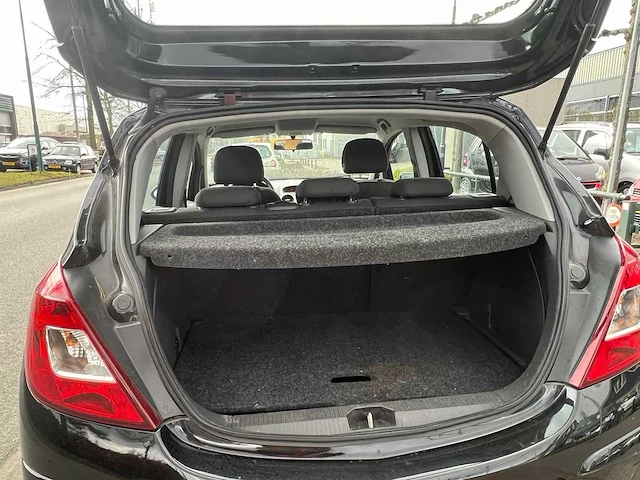 Opel - 2008 - corsa - 1.4-16v enjoy - 37-gfs-2 - afbeelding 13 van  16