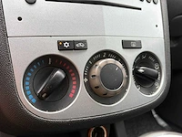 Opel - 2009 - corsa - 1.4-16v enjoy - 76-hnn-8 - afbeelding 7 van  18