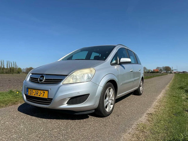 Opel - 2009 - zafira - 1.8 business - 31-jrj-7 - afbeelding 1 van  11