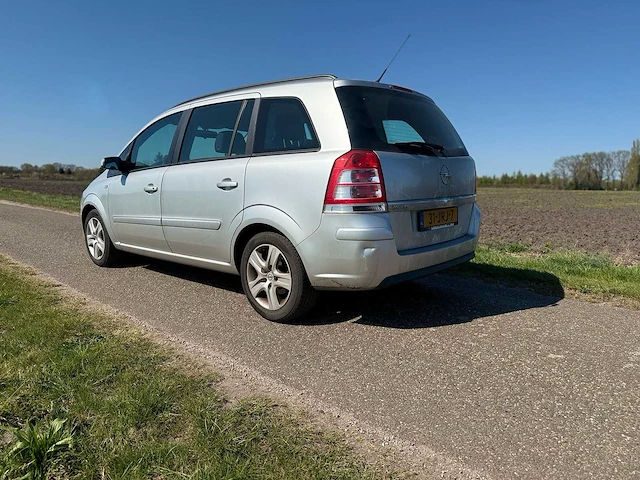 Opel - 2009 - zafira - 1.8 business - 31-jrj-7 - afbeelding 6 van  11