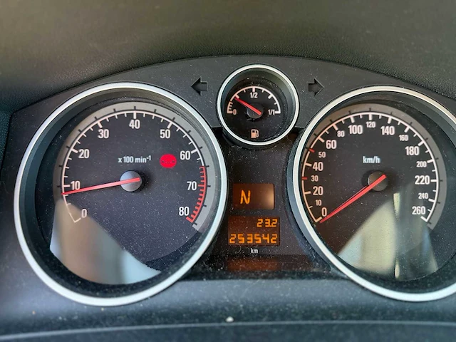 Opel - 2009 - zafira - 1.8 business - 31-jrj-7 - afbeelding 12 van  12