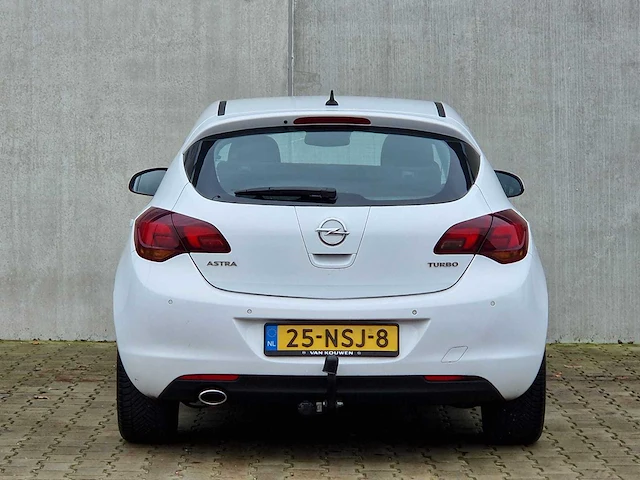 Opel - 2010 - astra - 1.6 turbo cosmo - 25-nsj-8 - automaat - afbeelding 23 van  26