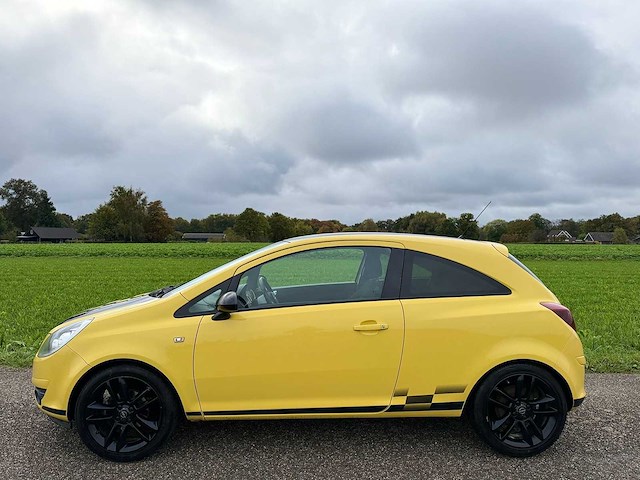 Opel - 2010 - corsa - 1.4-16v cosmo - zv-484-k - afbeelding 15 van  15