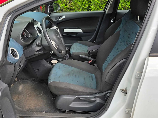 Opel - 2011 - corsa - 1.3 cdti ecof.s ed. - 17-ptl-4 - afbeelding 10 van  13