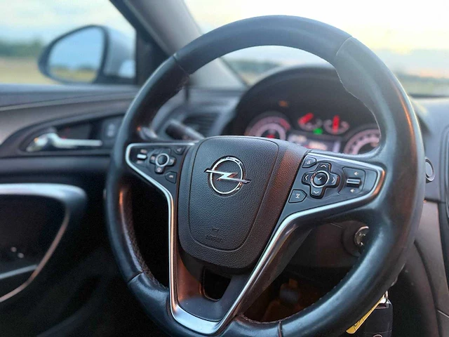 Opel - 2013 - insignia - 1.4 t ecof. edition - 5-snt-61 - afbeelding 10 van  13
