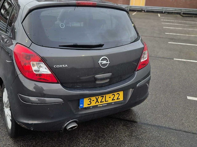 Opel - 2014 - corsa - 1.2-16v blitz - personenauto - afbeelding 8 van  13