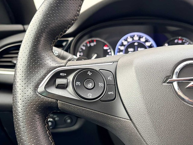 Opel - 2019 - insignia grand sport - 2.0 biturbo 4x4 gsi - jdv-14-v - afbeelding 18 van  26