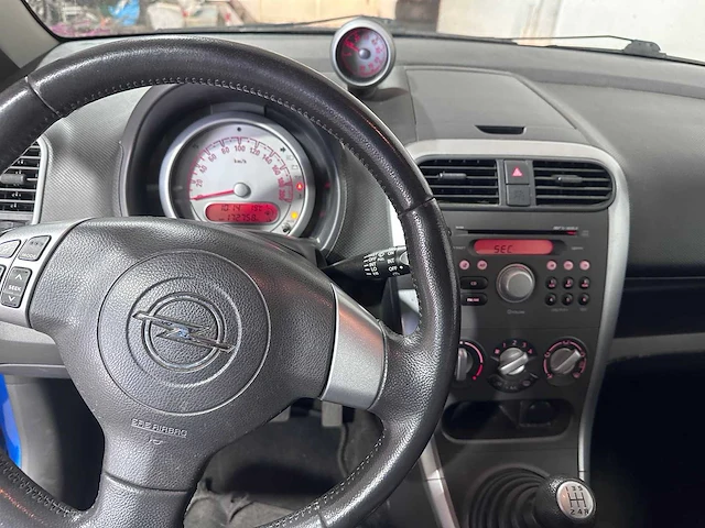Opel - agila - 1.0 edition - 07-tls-6 - afbeelding 2 van  19