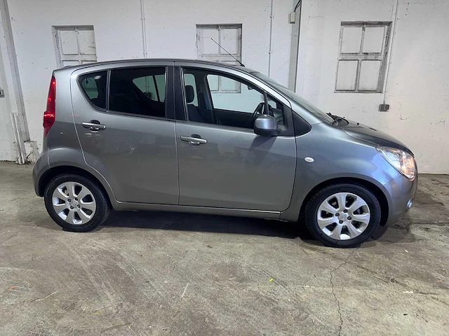 Opel - agila - 1.2 edition - 47-lpv-7 - afbeelding 19 van  22