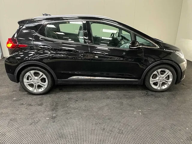 Opel - ampera-e - business exec 60 kwh - personenauto - 2018 - afbeelding 22 van  25