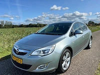 Opel - astra - 1.4 edition - 45-lnz-5 - 2010 - nap - afbeelding 1 van  12