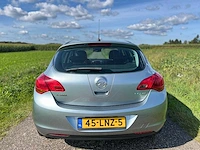 Opel - astra - 1.4 edition - 45-lnz-5 - 2010 - nap - afbeelding 7 van  12