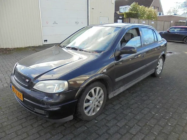 Opel - astra - 1.6-16v sport ed.ii - 65-jx-bx - afbeelding 1 van  11