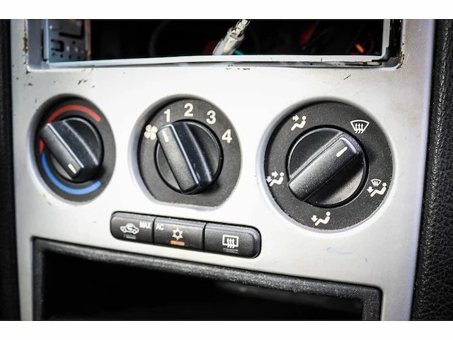 Opel - astra - 1.6-16v sport ed.ii 49-nl-fd - afbeelding 5 van  17