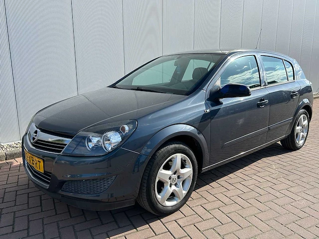 Opel - astra - 1.6 business - personenauto - afbeelding 1 van  12