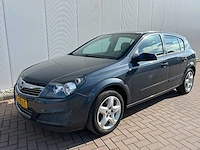 Opel - astra - 1.6 business - personenauto - afbeelding 1 van  12