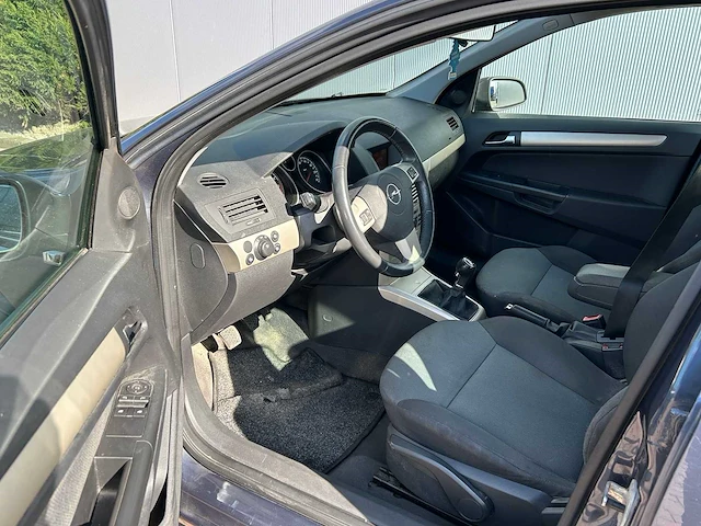 Opel - astra - 1.6 business - personenauto - afbeelding 9 van  12