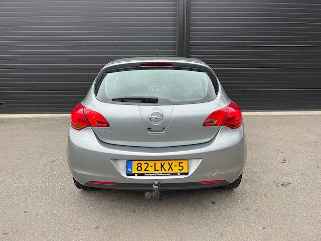 Opel - astra - 1.6 edition - 82-lkx-5 - 2010 - afbeelding 21 van  24