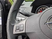Opel - astra - 1.6 enjoy - 38-pn-zf - 2004 - nap - afbeelding 4 van  18