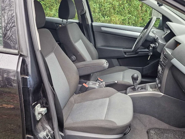 Opel - astra - 1.6 enjoy - 38-pn-zf - 2004 - nap - afbeelding 7 van  18